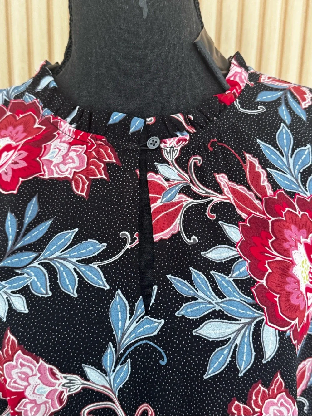 LOFT Long-Sleeve Floral Fit-and-Flare Dress with Red & Pink Blooms Size 4_6
